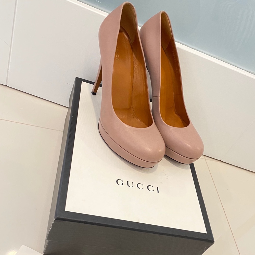 Gucci Pink Heels (BEST OFFER)